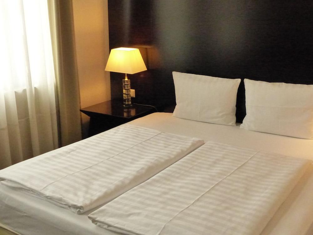 Grand Palace Hotel Hannover Ngoại thất bức ảnh