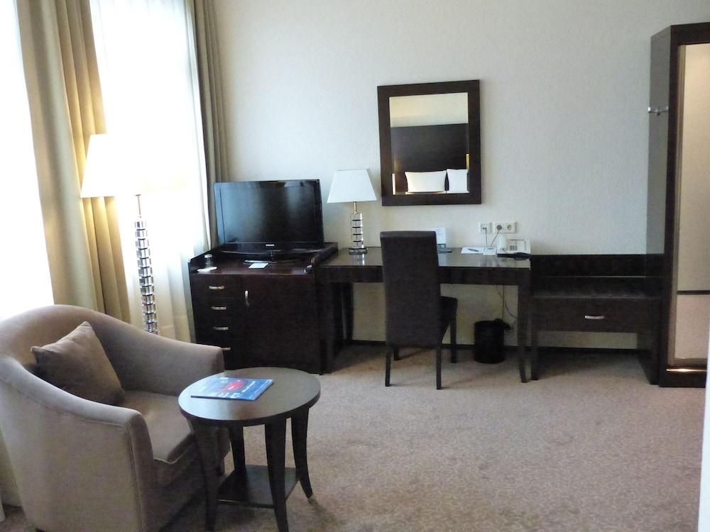 Grand Palace Hotel Hannover Ngoại thất bức ảnh