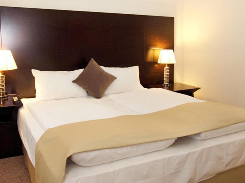 Grand Palace Hotel Hannover Ngoại thất bức ảnh